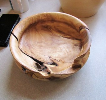 Burr bowl by Bill Burden